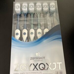 Set of 6 Toothbrushes